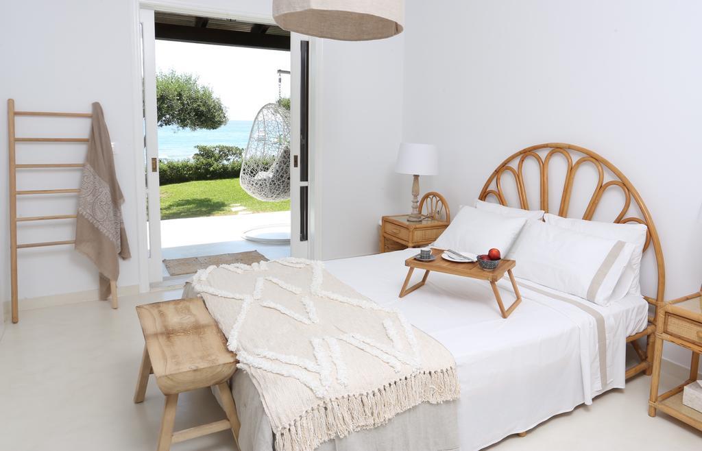 Seafront Calista House With Garden Hébergement de vacances Glyfada (Corfu)